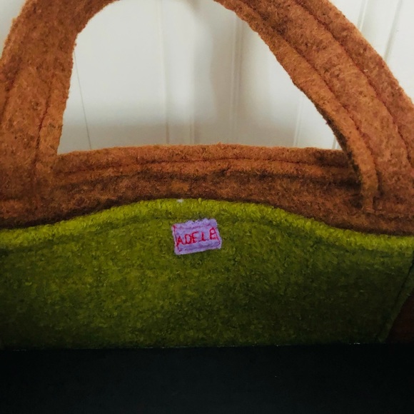 Wool felted handbag / briefcase/ satchel with Wool art design on one side. - Picture 2 of 4